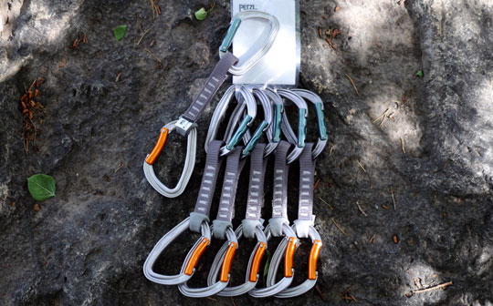 Lead climbing quickdraws